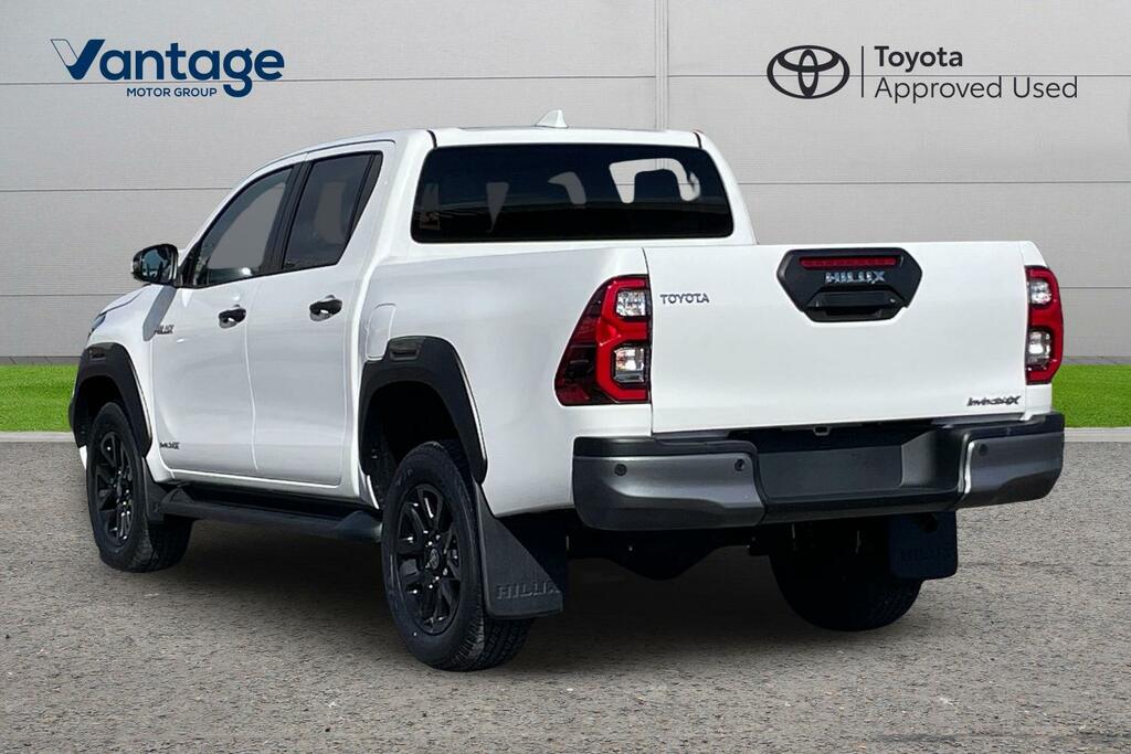 Toyota HILUX 2.8 D-4d-h Invincible X 4Wd Euro 6 White #5