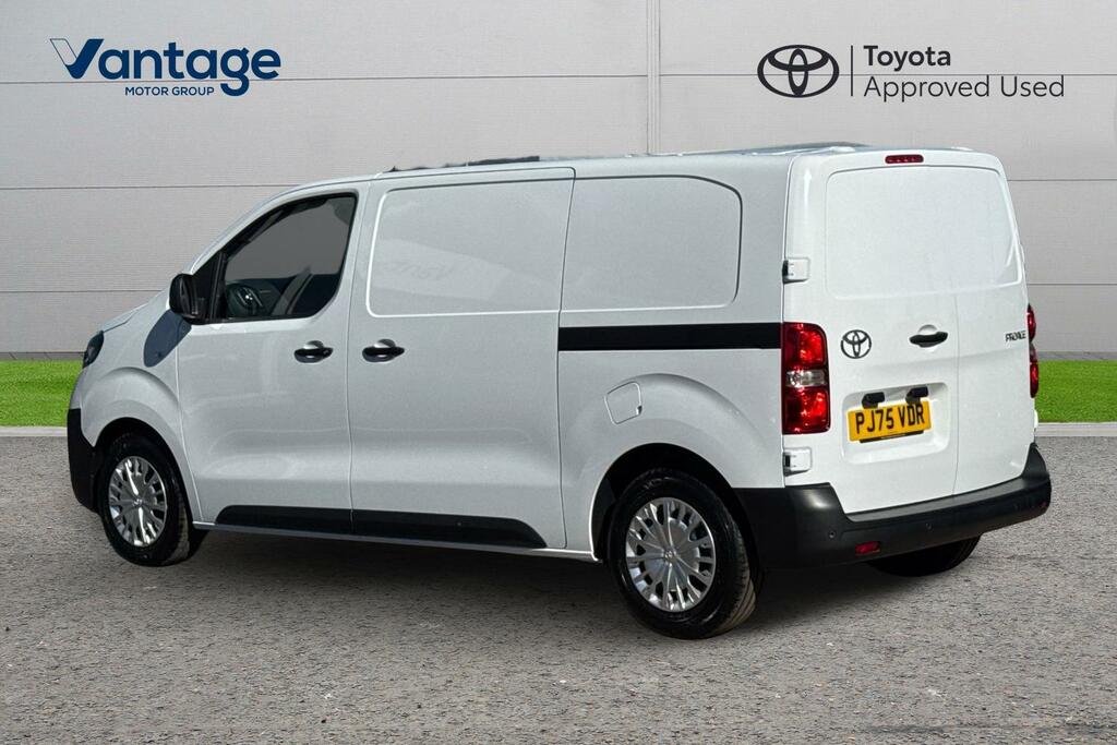 Toyota PROACE 1.5D Icon Medium Panel Van Mwb Euro 6 Ss 6Dr PJ75VDR White #4