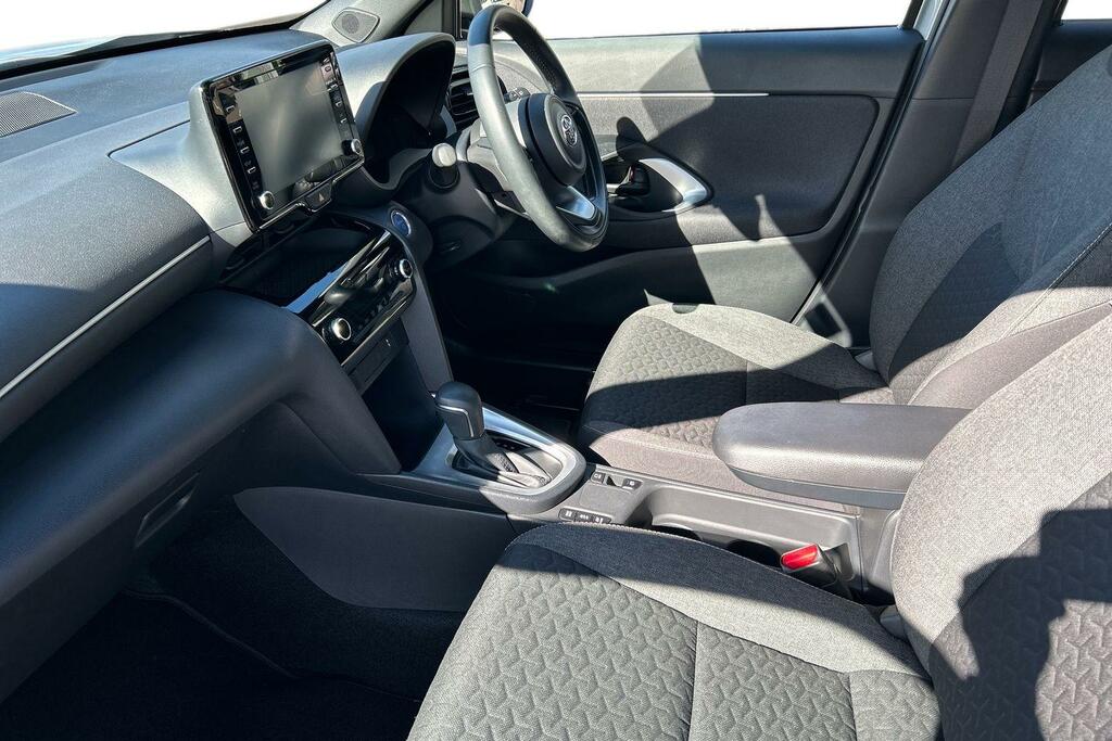 Toyota Yaris Cross 1.5 Vvt-h Design E-cvt Euro 6 Ss Silver #5