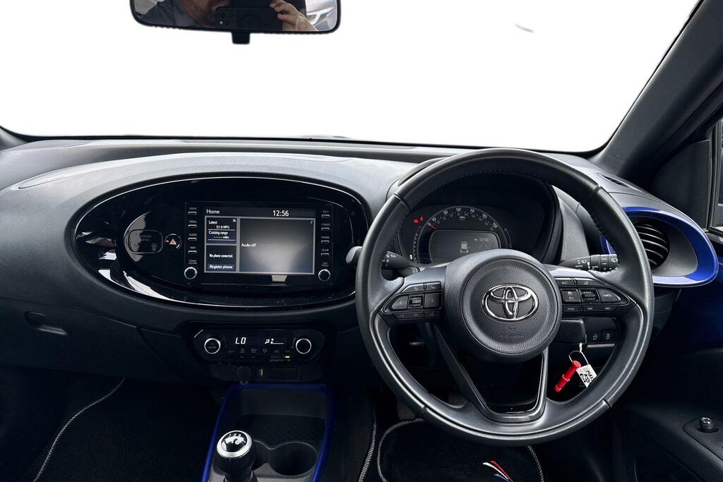 Toyota Aygo X 1.0 Vvt-i Edge Euro 6 Ss MA23FVW Blue #6