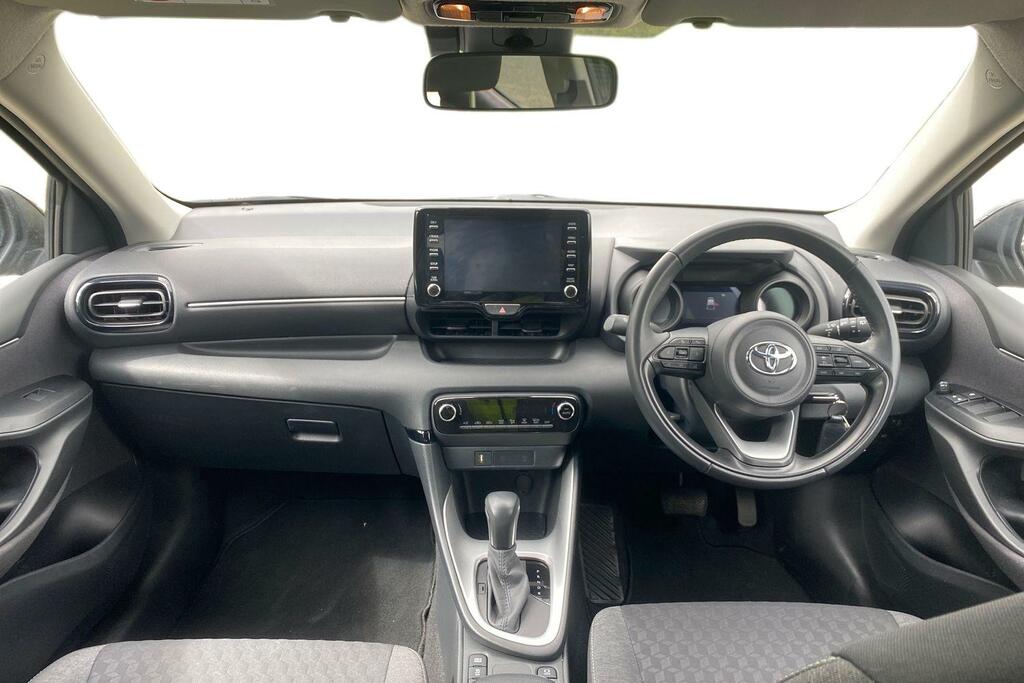 Toyota Yaris 1.5 Vvt-h Design E-cvt Euro 6 Ss PF73NUV Black #6