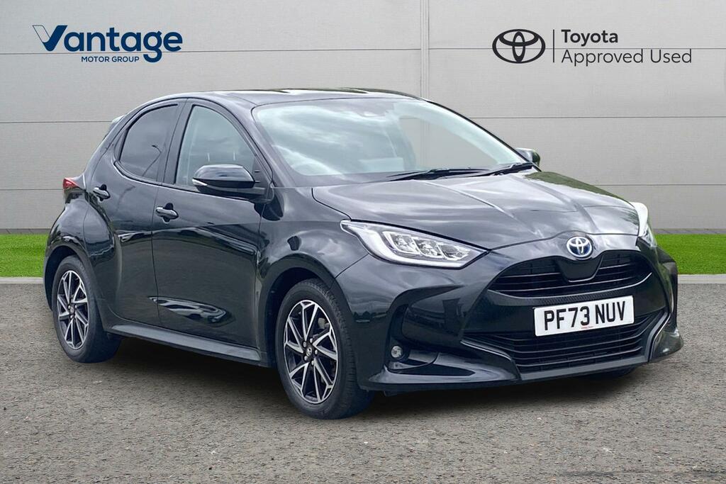 Toyota Yaris 1.5 Vvt-h Design E-cvt Euro 6 Ss PF73NUV Black