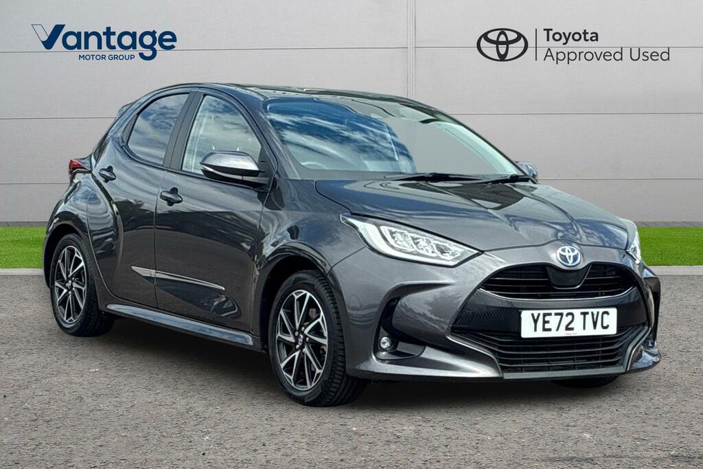 Toyota Yaris 1.5 Vvt-h Design E-cvt Euro 6 Ss Grey