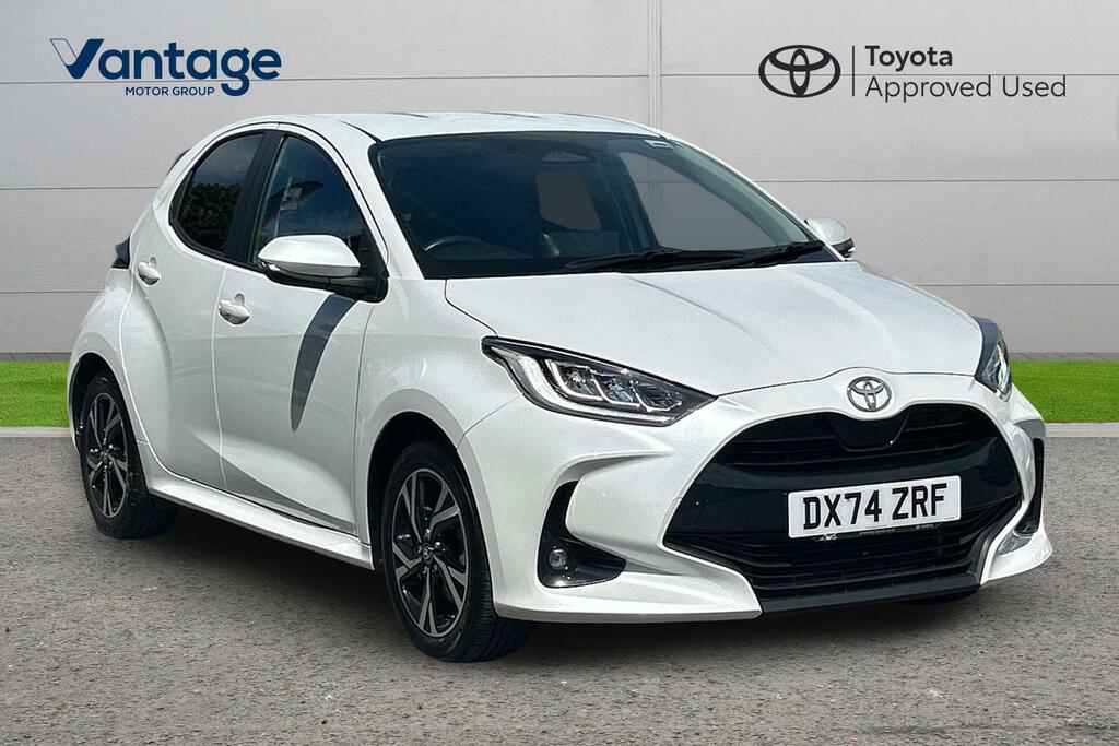 Toyota Yaris 1.5 Vvt-h Design E-cvt Euro 6 Ss White