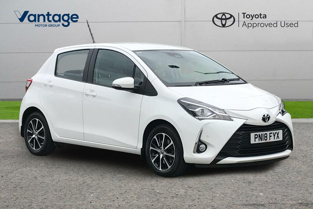 Toyota Yaris 1.5 Vvt-i Icon Tech Euro 6 White