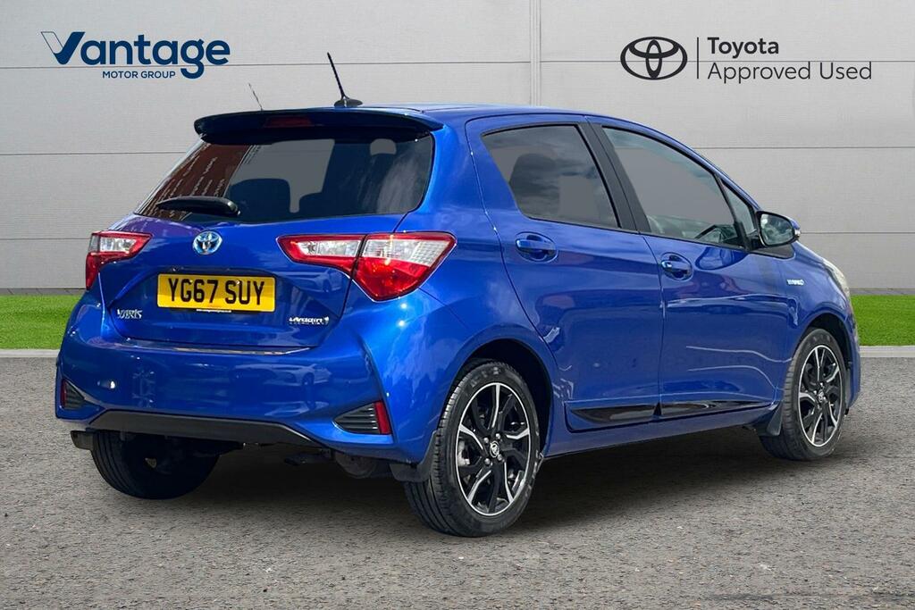 Toyota Yaris 1.5 Vvt-h Design Hatchback Hybrid E-cvt YG67SUY Blue #2