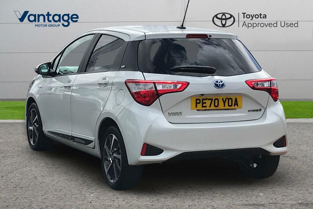 Toyota Yaris 1.5 Vvt-h Y20 Bi-tone E-cvt Euro 6 Ss PE70YOA White #4