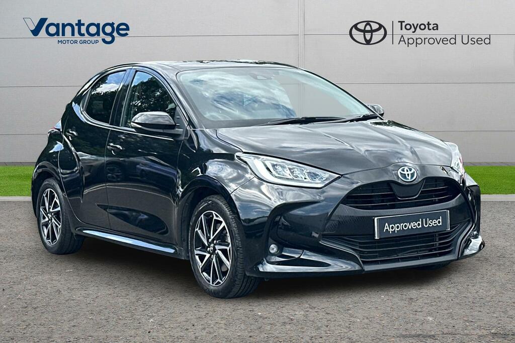 Toyota Yaris 1.5 Vvt-h Design E-cvt Euro 6 Ss Black