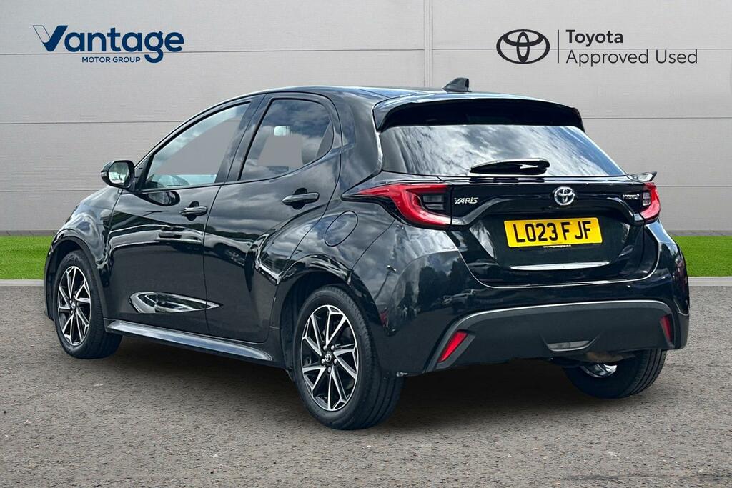 Toyota Yaris 1.5 Vvt-h Design E-cvt Euro 6 Ss LO23FJF Black #4