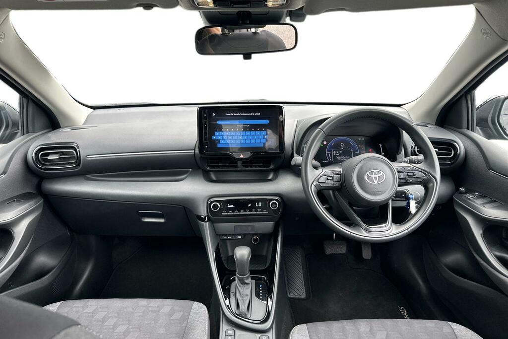 Toyota Yaris 1.5 Vvt-h Design E-cvt Euro 6 Ss FG25ESV Black #6