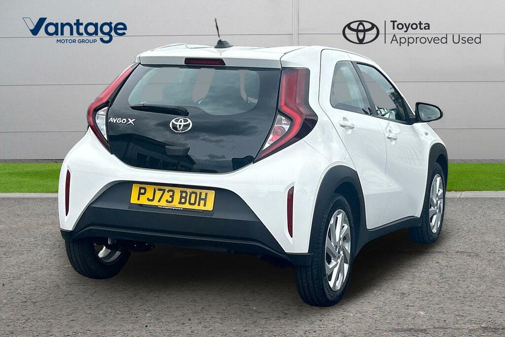 Toyota Aygo X 1.0 Vvt-i Pure X-shift Euro 6 Ss PJ73BOH White #2