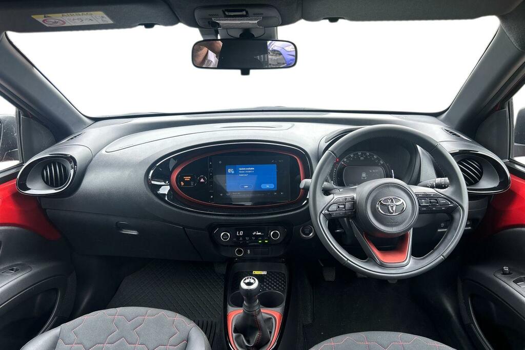 Toyota Aygo X 1.0 Vvt-i Exclusive Euro 6 Ss AV72YDM Red #6