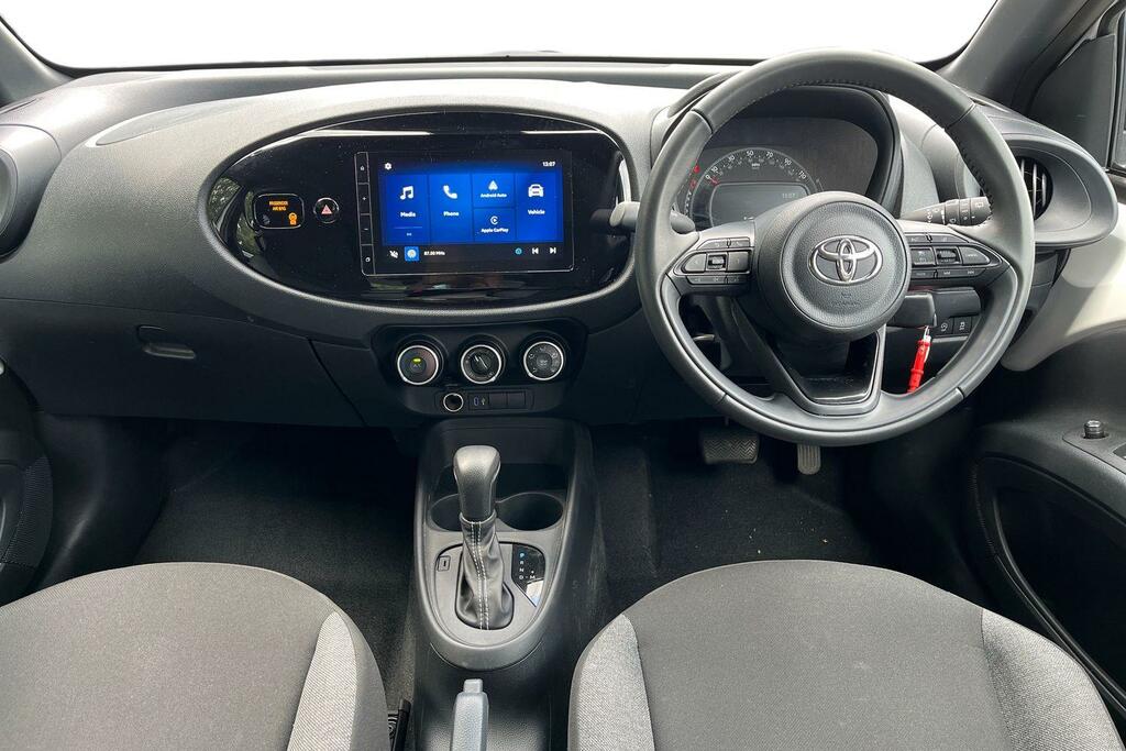 Toyota Aygo X 1.0 Vvt-i Pure X-shift Euro 6 Ss YK25SXD White #6