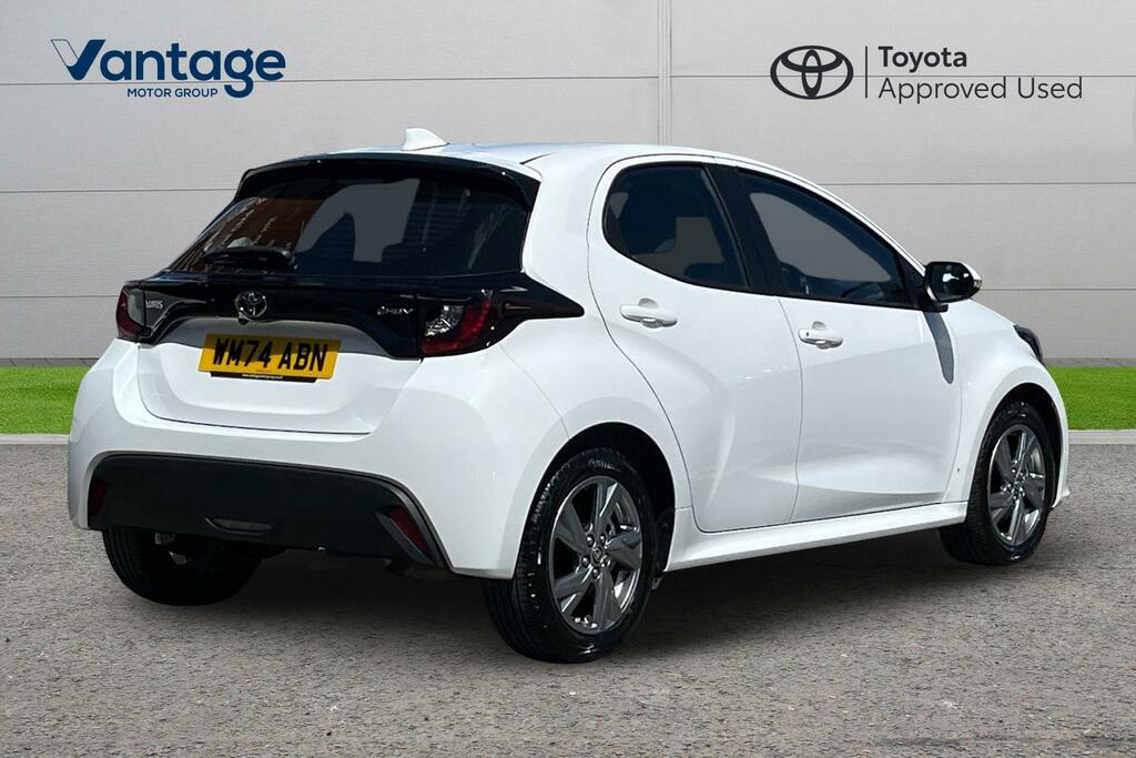 Toyota Yaris 1.5 Vvt-h Icon Hatchback Hybrid E-cvt E WM74ABN White #2