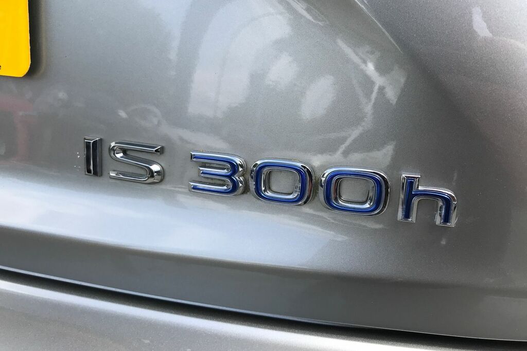 Lexus IS Saloon Brown #30