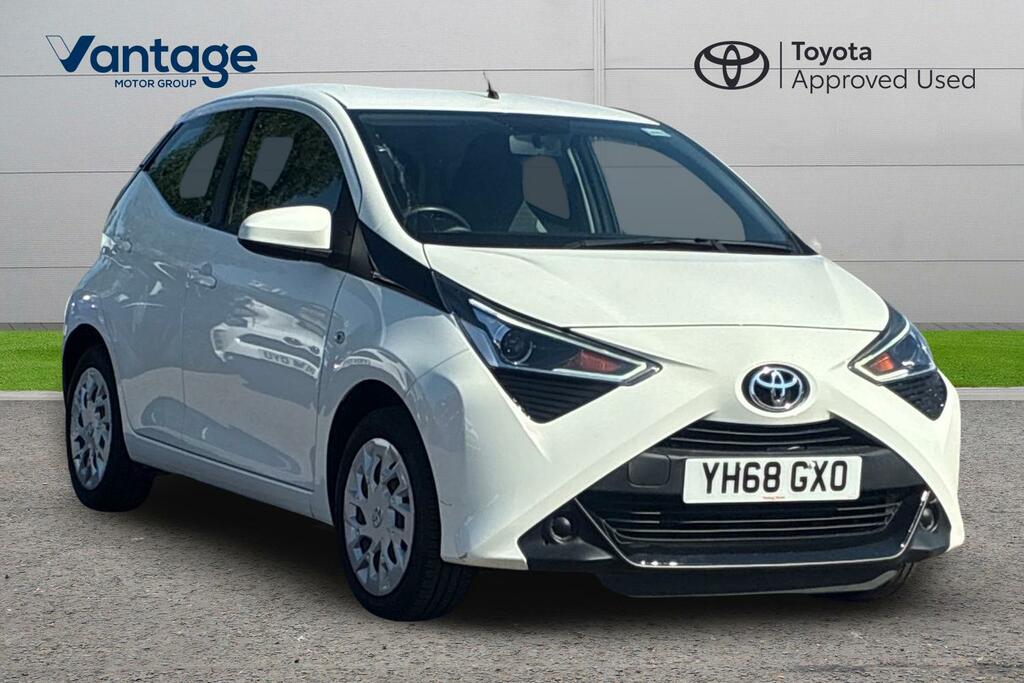 Toyota Aygo 1.0 Vvt-i X-play Euro 6 White