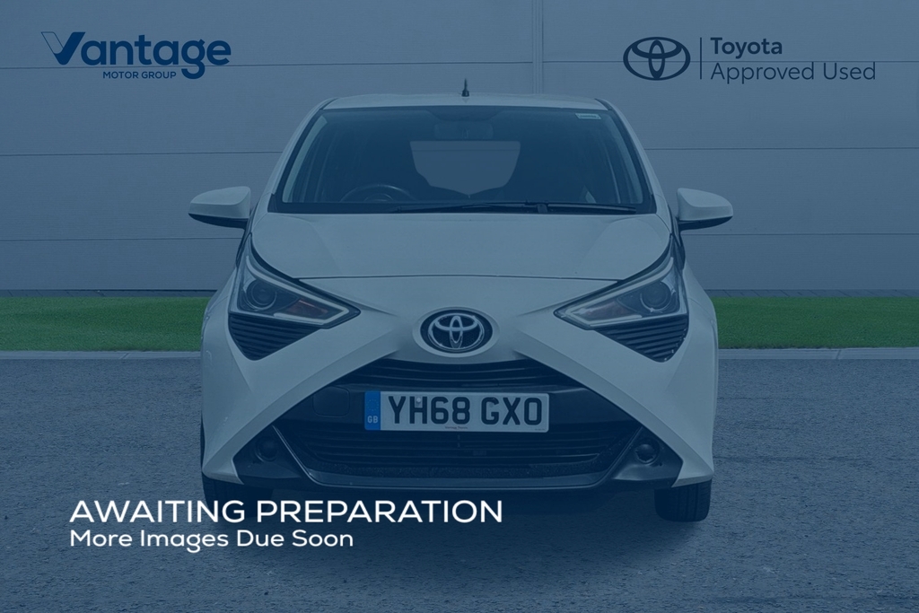 Toyota Aygo 1.0 Vvt-i X-play Euro 6 White