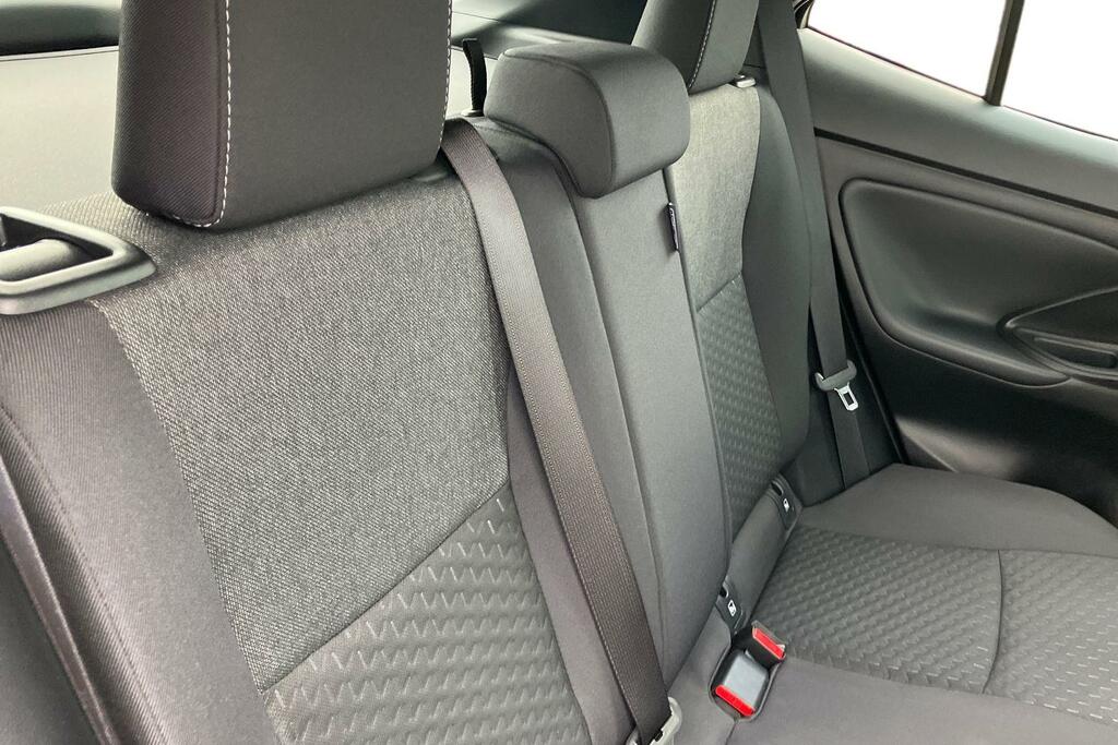 Toyota Yaris Cross Excel Grey #8