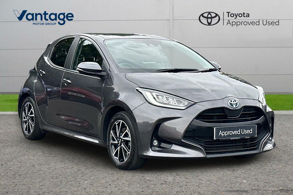 Toyota Yaris 1.5 Vvt-h Design E-cvt Euro 6 Ss Grey