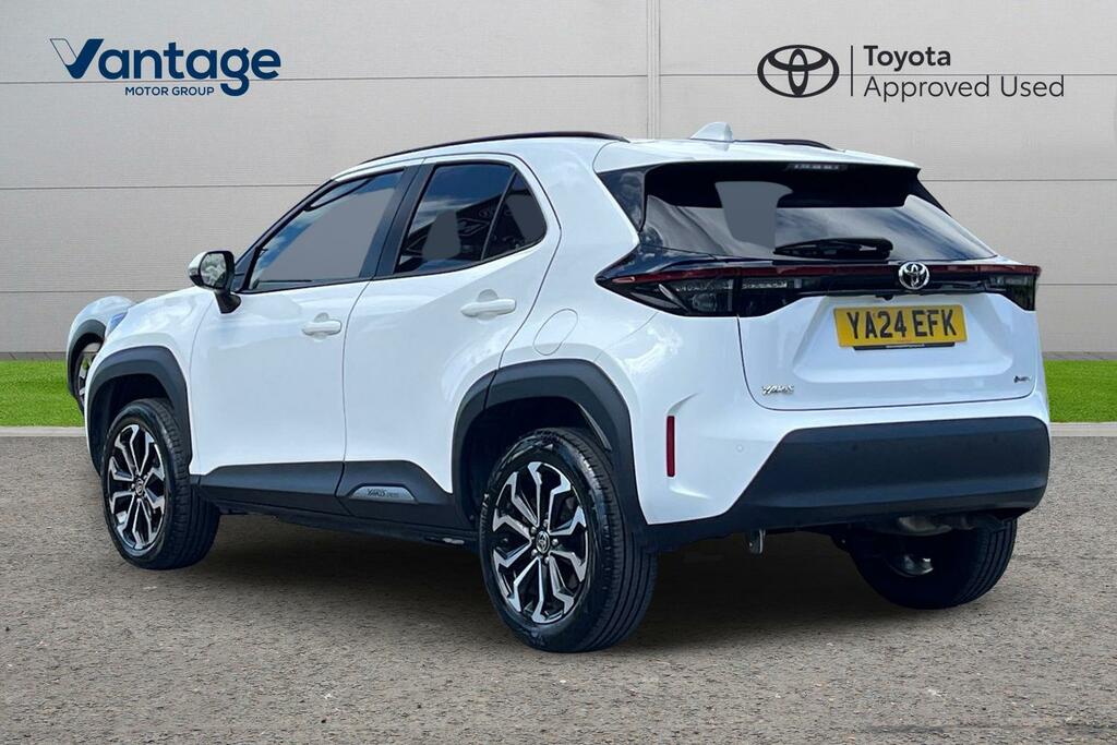 Toyota Yaris Cross 1.5 Vvt-h Design Suv Hybrid E-cvt Euro White #4