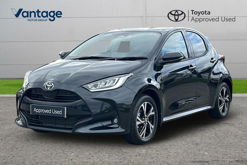 Toyota Yaris 1.5 Vvt-h Design E-cvt Euro 6 Ss YG26WYK Black #3