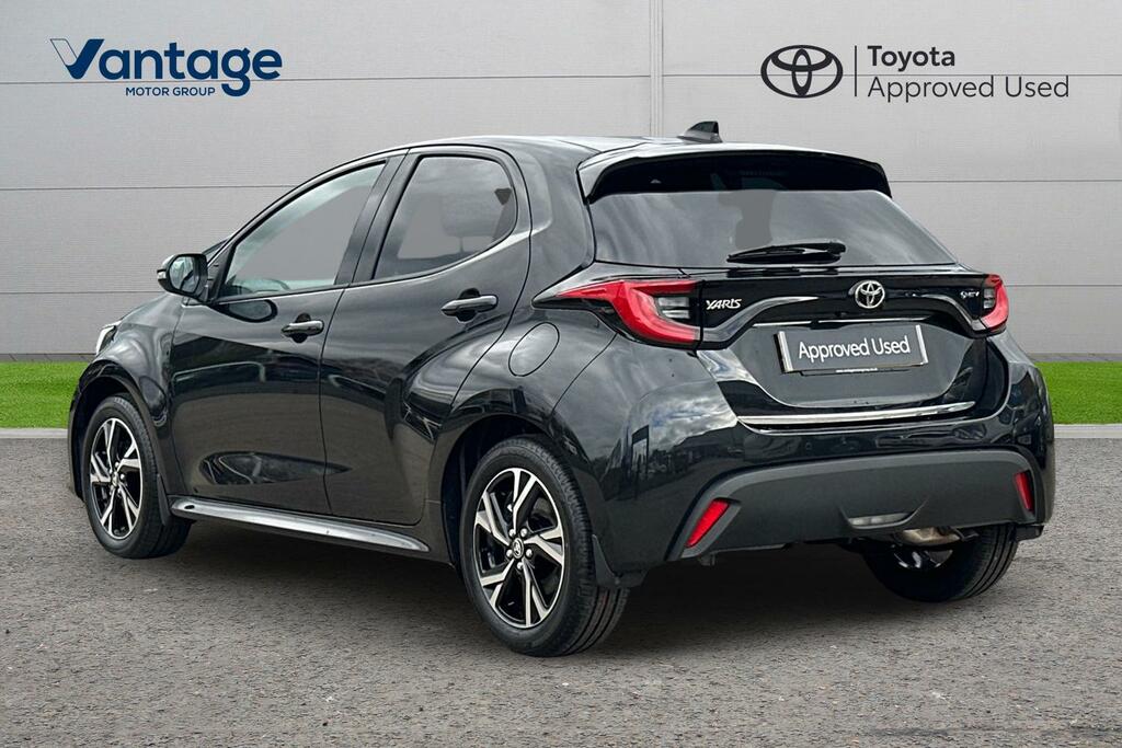 Toyota Yaris 1.5 Vvt-h Design E-cvt Euro 6 Ss YG26WYK Black #4
