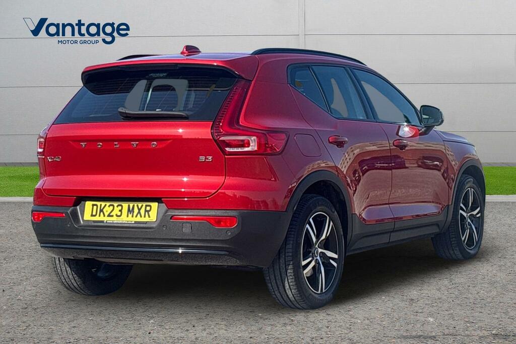 Volvo XC40 2.0 B3p Plus Dark DK23MXR Red #3