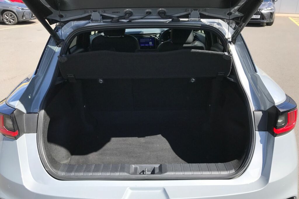 Lexus LBX 1.5 Vvt-ie Takumi Design Suv Hybrid E-c Silver #14
