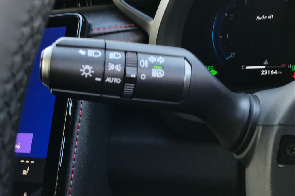 Lexus LBX 1.5 Vvt-ie Takumi Design Suv Hybrid E-c Silver #38