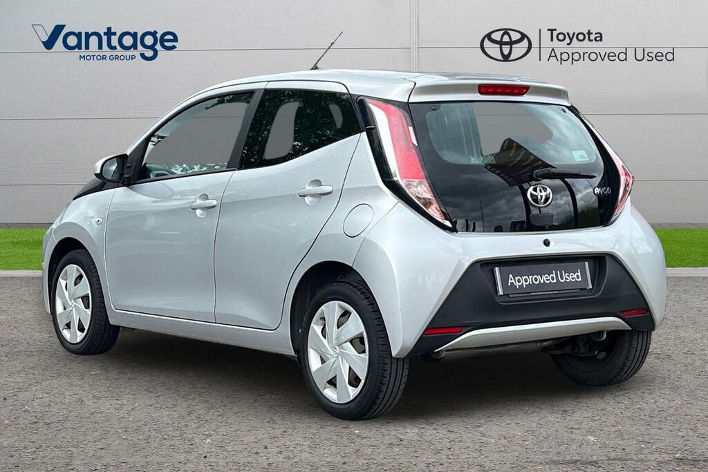 Toyota Aygo 1.0 Vvt-i X-play Hatchback Euro Silver #4