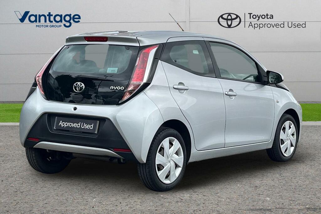Toyota Aygo 1.0 Vvt-i X-play Hatchback Euro Silver #2