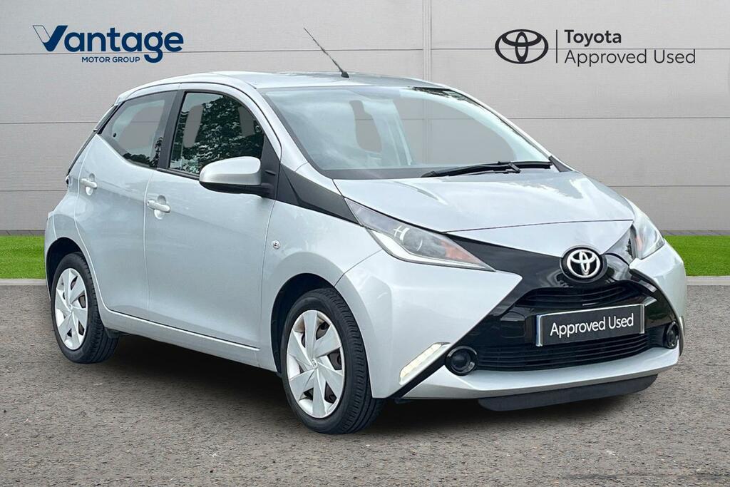 Toyota Aygo 1.0 Vvt-i X-play Hatchback Euro Silver
