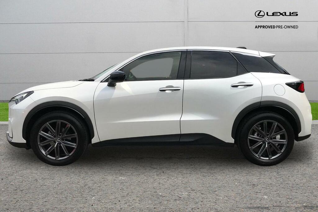 Lexus LBX 1.5 Vvt-ie Premium Plus E-cvt Euro 6 Ss LT25CZF White #3
