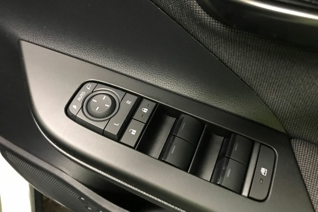 Toyota C-Hr 165Kw Design 77Kwh Blue #29