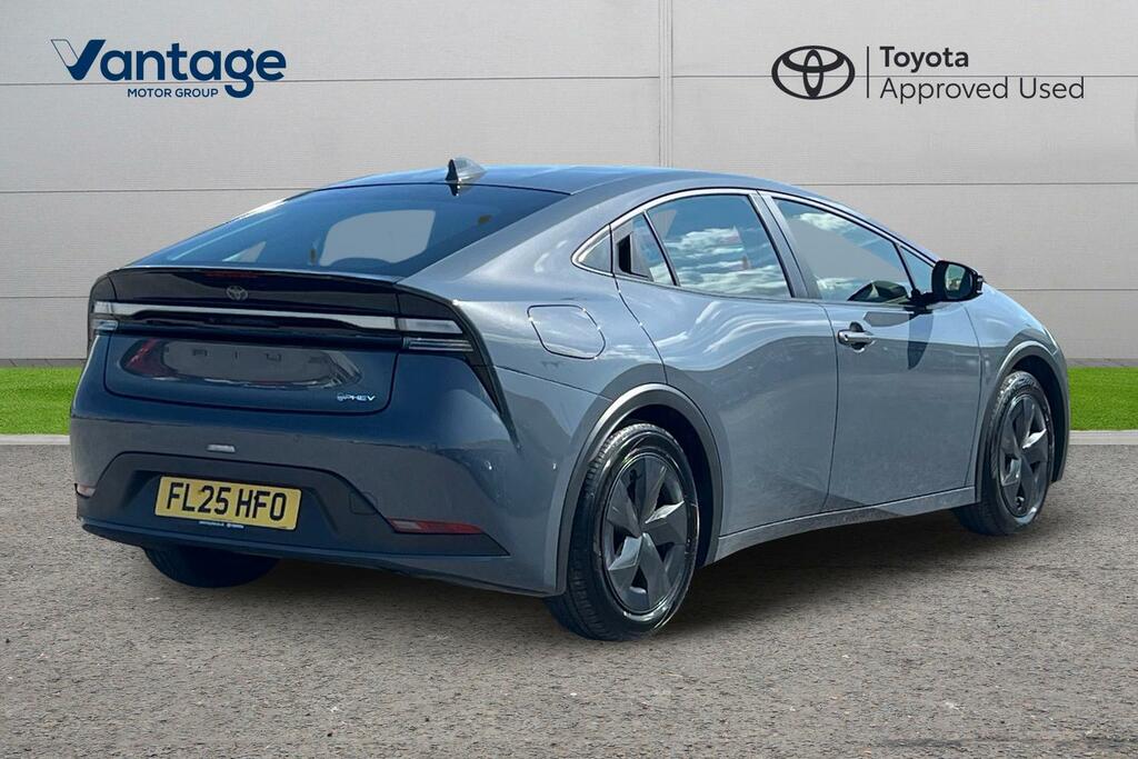 Toyota Prius 2.0 13.6Kwh Design Cvt Euro 6 Ss FL25HFO Grey #2