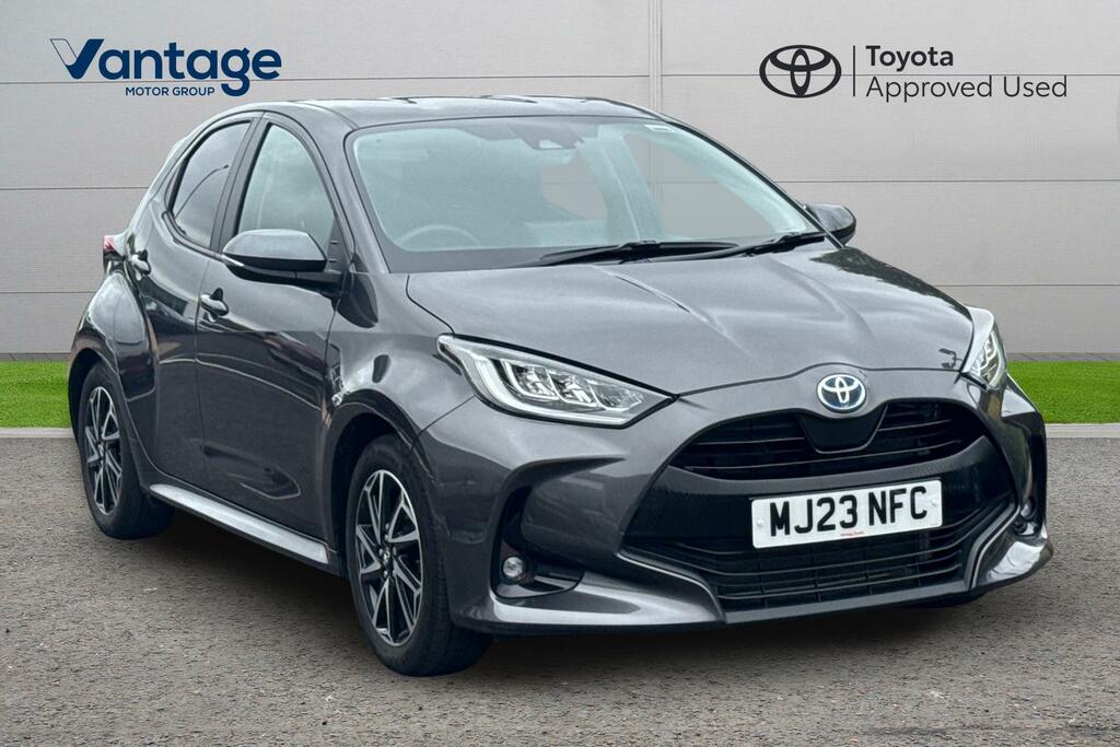 Toyota Yaris 1.5 Vvt-h Design E-cvt Euro 6 Ss Grey