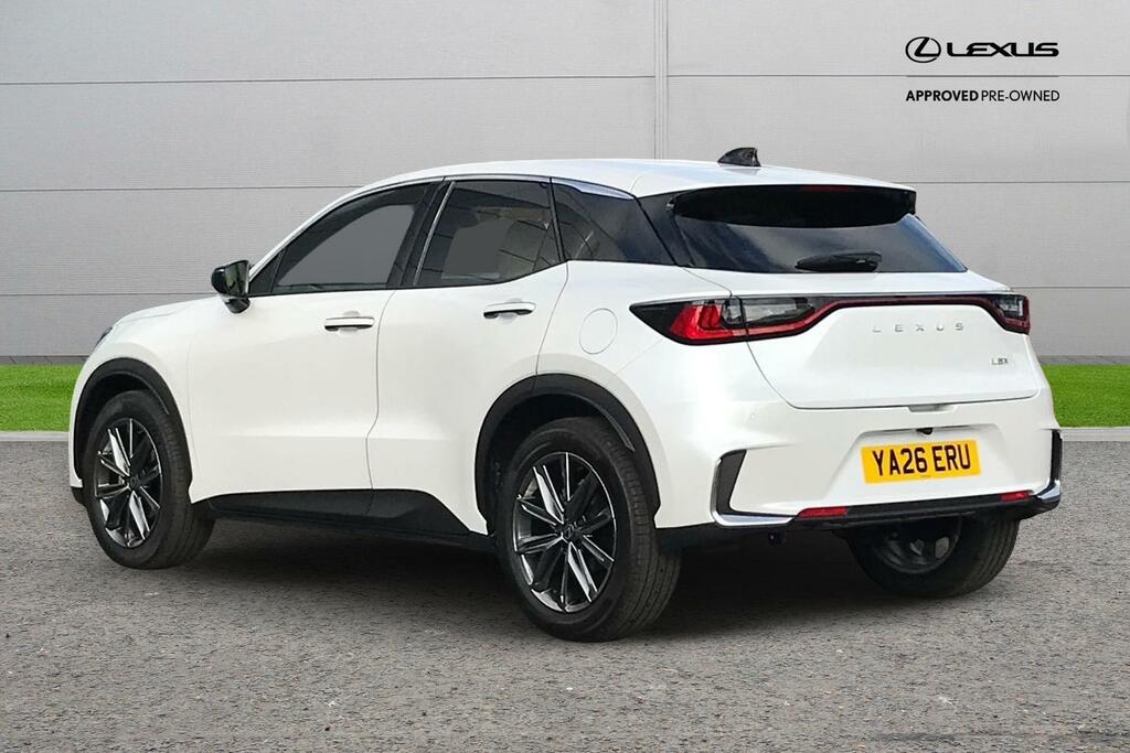 Lexus LBX 1.5 Vvt-ie Premium Plus E-cvt Euro 6 Ss YA26ERU White #2