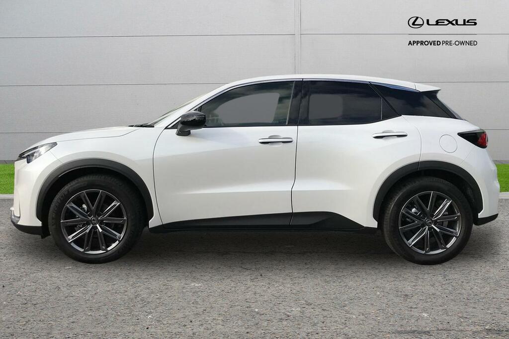 Lexus LBX 1.5 Vvt-ie Premium Plus E-cvt Euro 6 Ss YA26ERU White #3