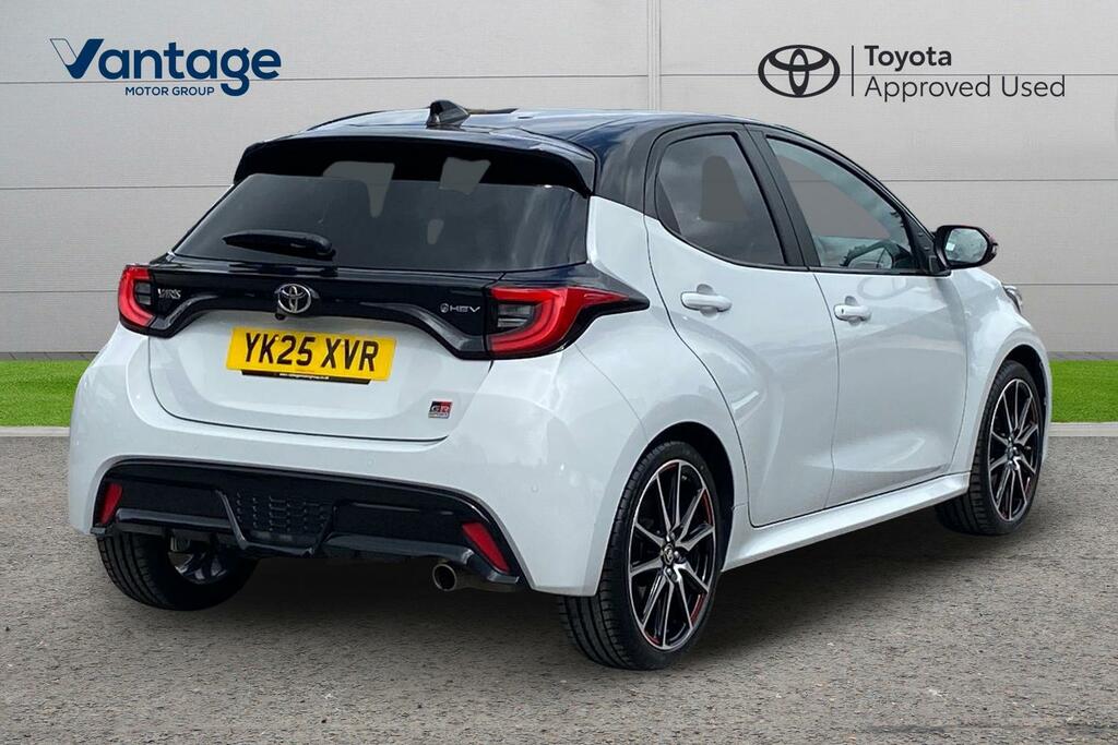 Toyota Yaris 1.5 Vvt-h Gr Sport E-cvt Euro 6 Ss YK25XVR Grey #2