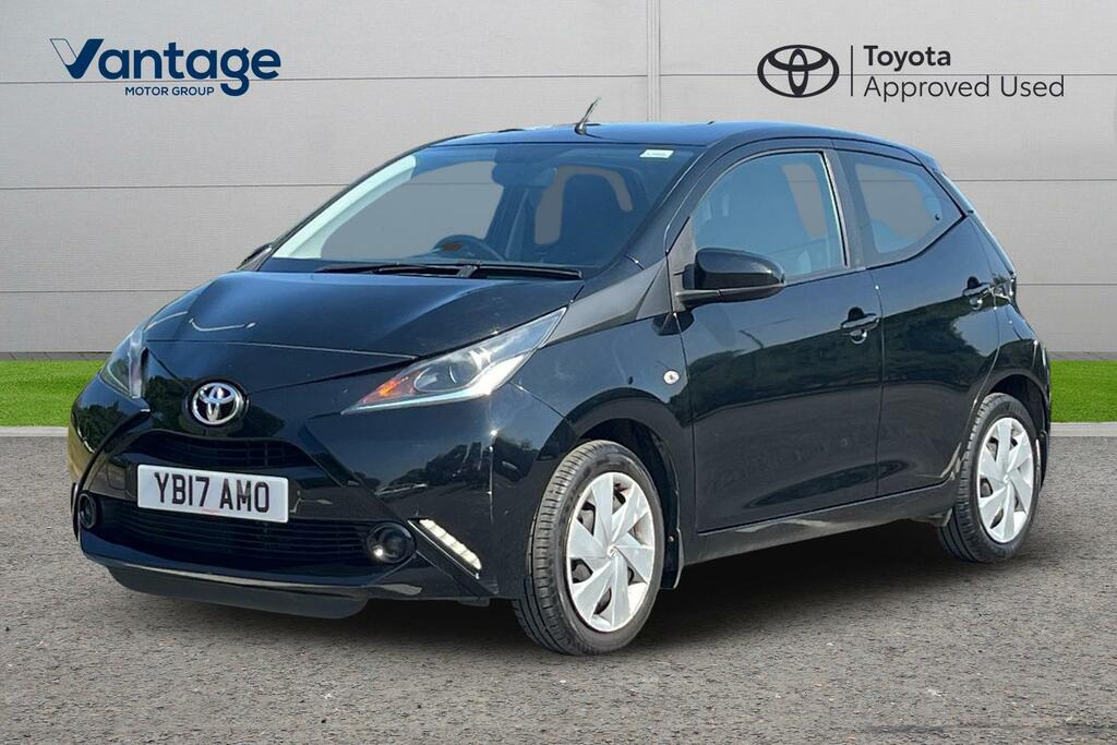 Toyota Aygo 1.0 Vvt-i X-play Euro 6 Black #3