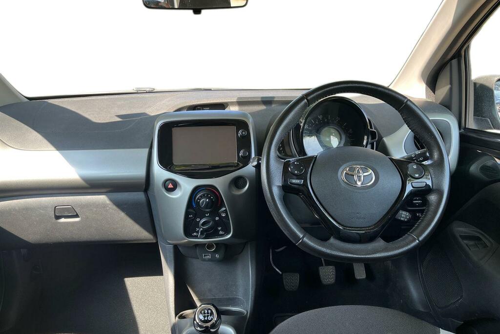 Toyota Aygo 1.0 Vvt-i X-play Euro 6 Black #6