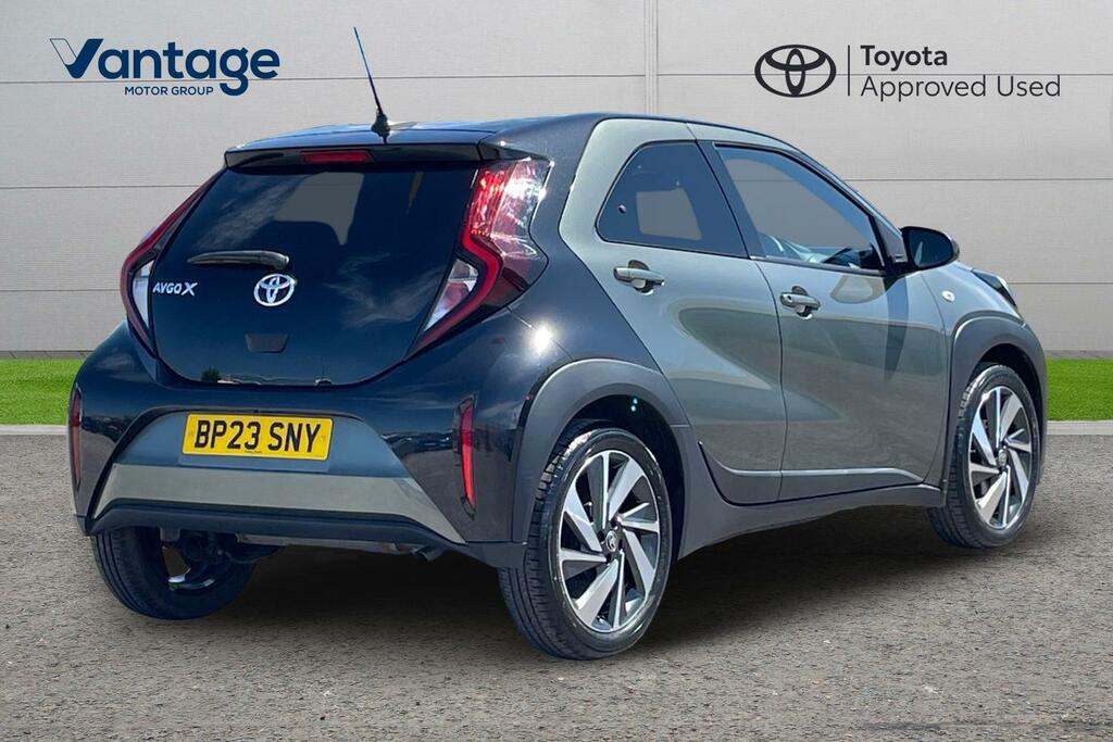 Toyota Aygo X 1.0 Vvt-i Edge X-shift Euro 6 Ss BP23SNY Green #2