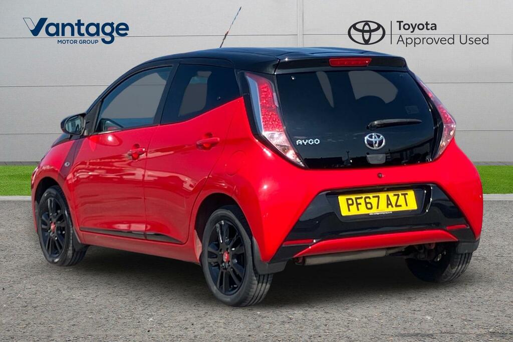 Toyota Aygo 1.0 Vvt-i X-cite 4 Red Bi-tone Euro 6 Red #4