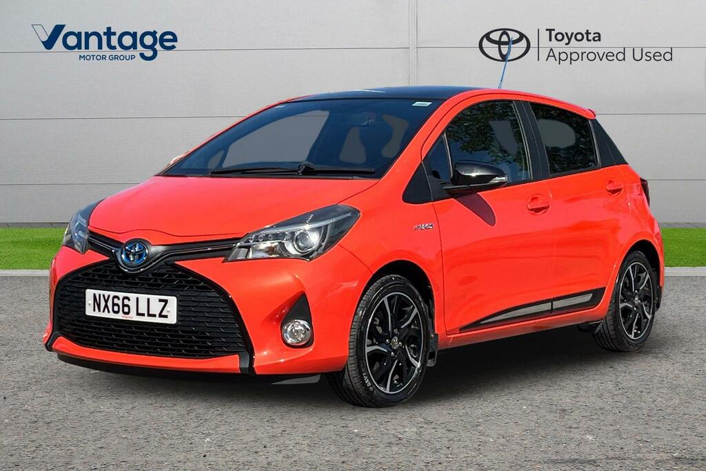 Toyota Yaris 1.5 Vvt-h Orange Edition Hatchback Hybr NX66LLZ Orange #3