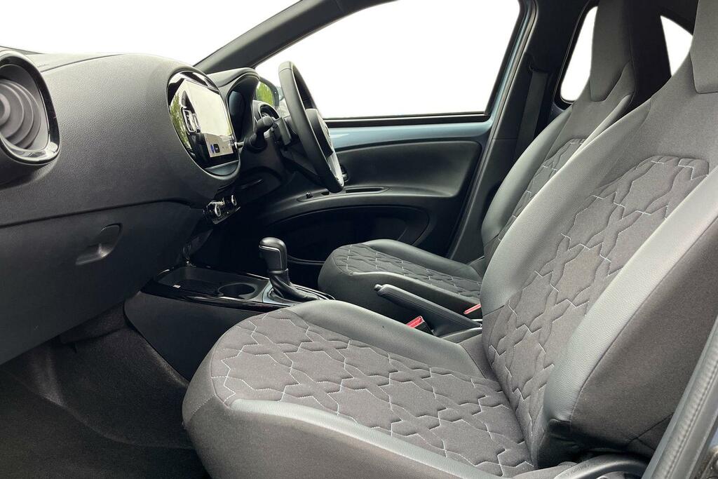 Toyota Aygo X 1.0 Vvt-i Exclusive X-shift Euro 6 Ss Grey #5
