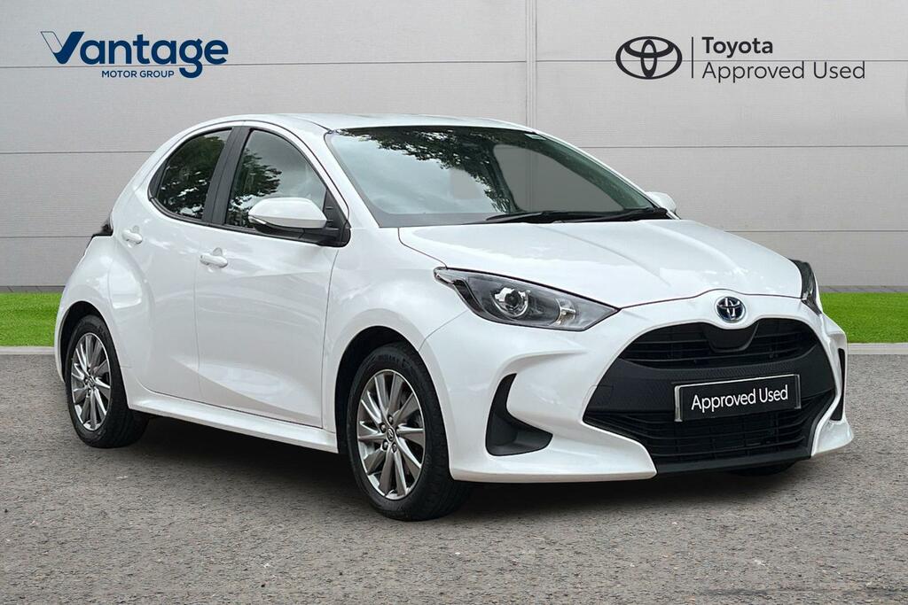 Toyota Yaris 1.5 Vvt-h Icon Hatchback Hybrid E-cvt E YA23JZH White