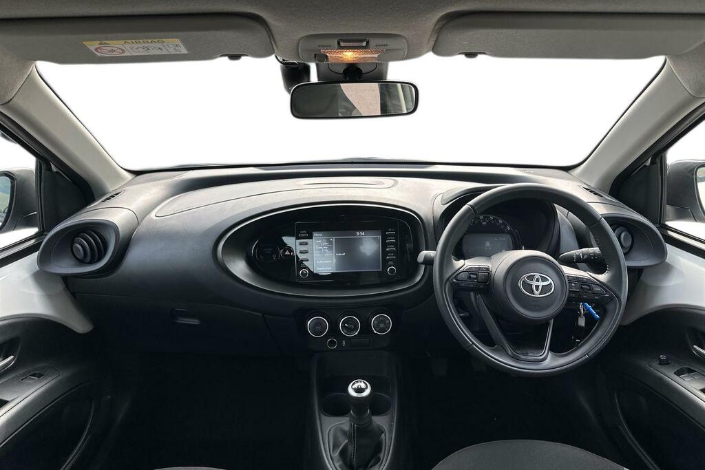 Toyota Aygo X 1.0 Vvt-i Pure Euro 6 Ss White #6