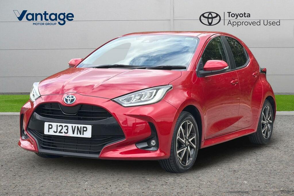 Toyota Yaris 1.5 Vvt-h Design E-cvt Euro 6 Ss PJ23VNP Red #3