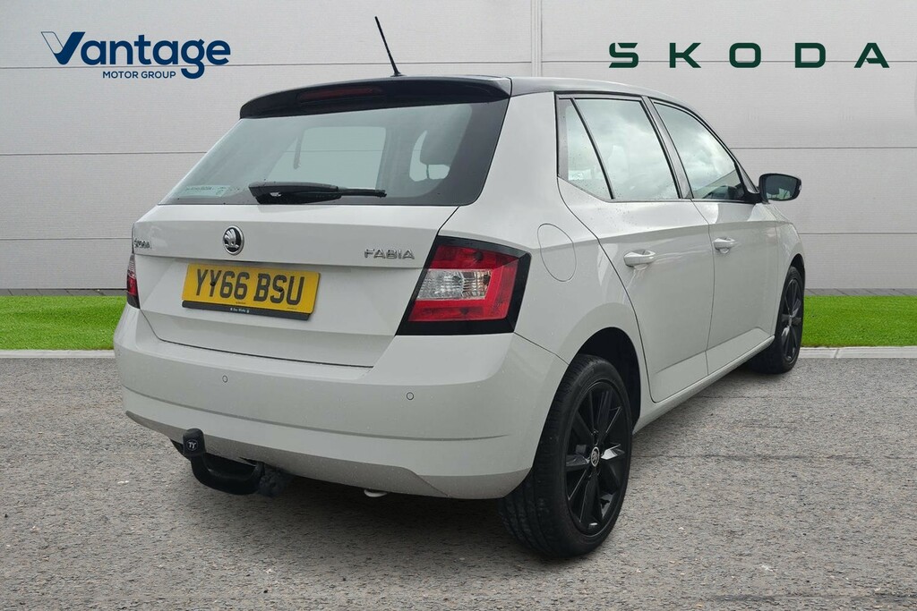 Skoda Fabia 1.2 Tsi Colour Edition YY66BSU White #3