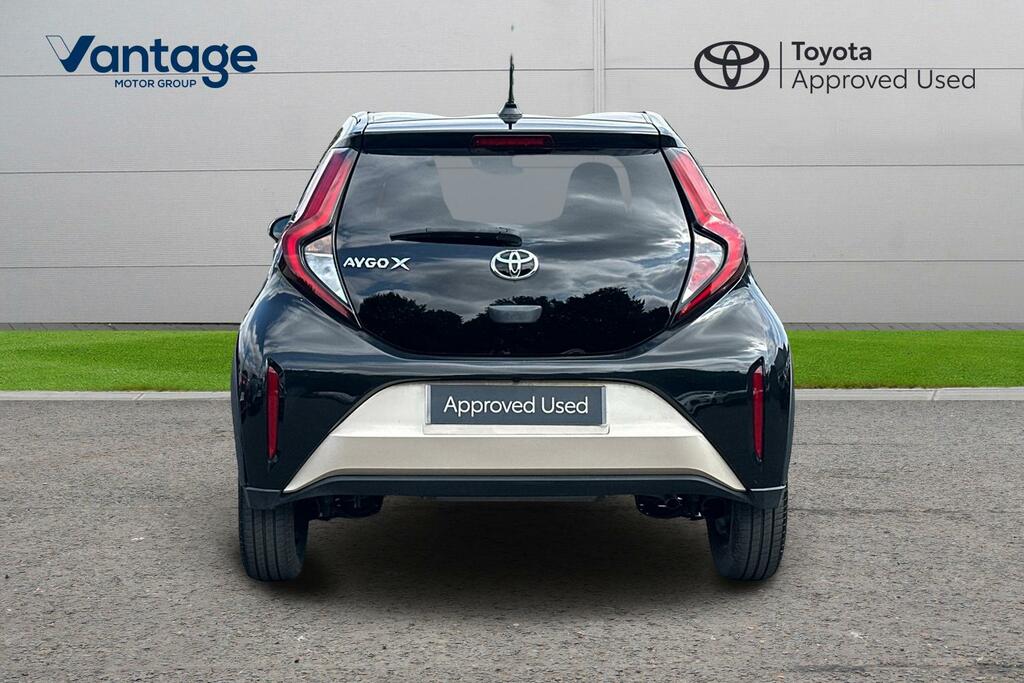 Toyota Aygo X Edge White #26